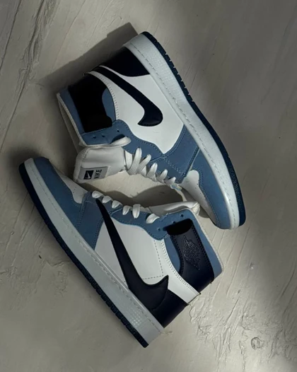 کتانی ساق‌دار TRAVISسفید آبی کد 1200127