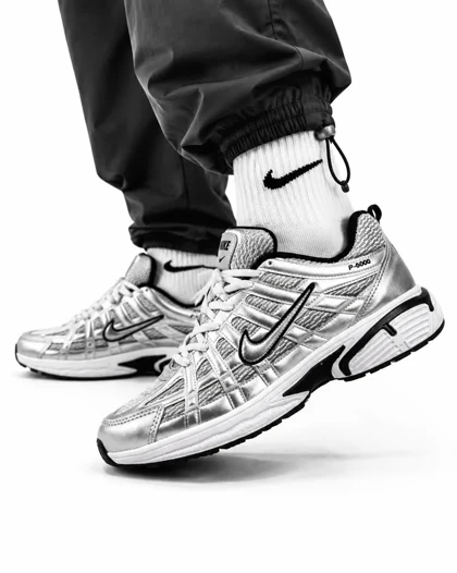 کتانی مردانه مدل رانینگ نایک P6000 نقره ای مشکیNIKE