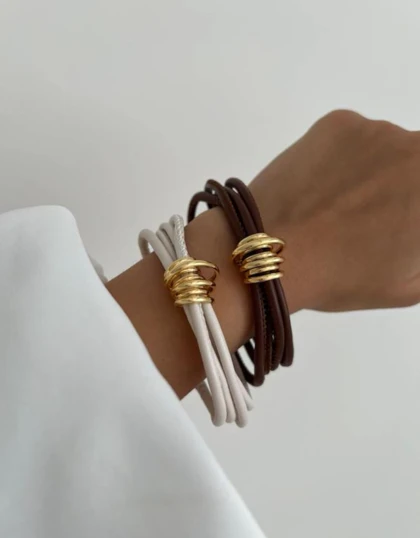 دستبند وارداتی چرمی شیاردار