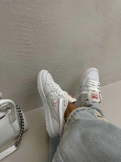 کتانی TRAVIS SCOTT