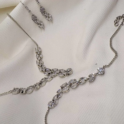 سرویس کامل برند شین مدل «آبشار مارکیز» | طرح جواهر Y با گارانتی 1 ساله