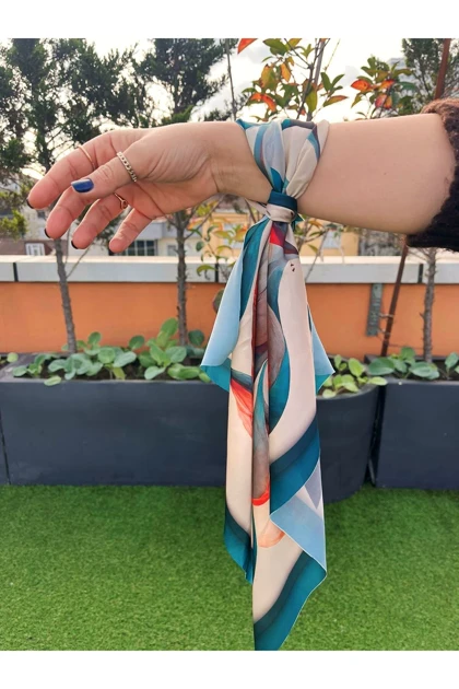 شال و روسری tarzinisec tarzinisec