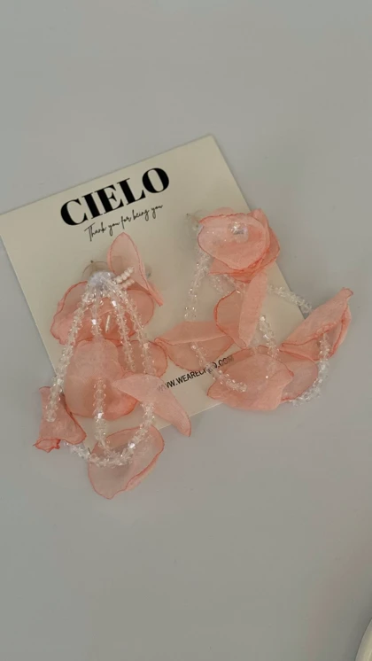 گوشواره آویز پارچه ای