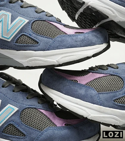 کفش کتانی سرمه ای صورتی NEW BALANCE 990