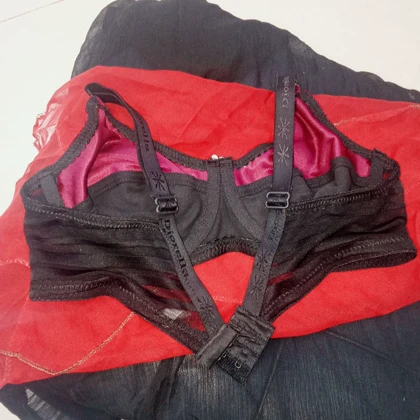 سوتین مخمل فنر دار