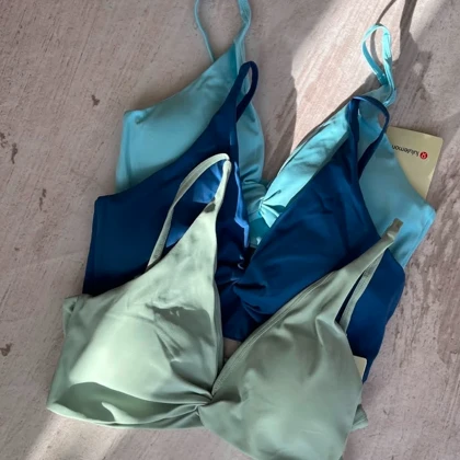 نیم‌تنه ورزشی زنانه لولولمون Lululemon