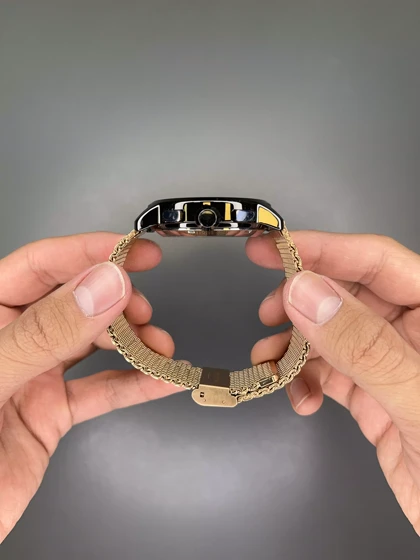 ساعت مچی سیکو فول دیت بند حصیری رزگلد صفحه مشکی Seiko VIP