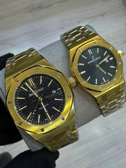 ساعتAP طلایی صفحه مشکی مردانه