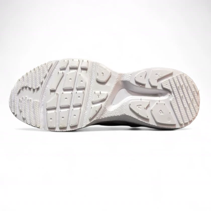 نایک هوراچی سفید مشکی قرمز