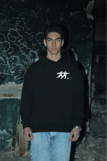 هودی مشکی اسپرت مینیمال طرح آدمک - فواصل