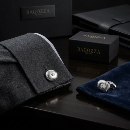 دکمه سردست لاکچری طرح نگین گوش ماهی برند Bagozza