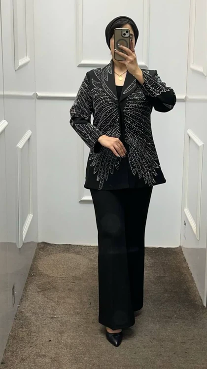 کت تک مجلسی نگین‌دار مدل طاووس