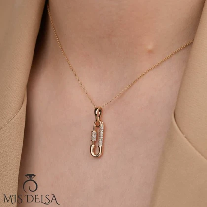 پلاک ژوپینگ طرح سنجاق نگین‌دار