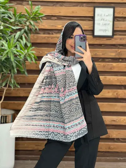 شال نخی طرحدار پایین ریش