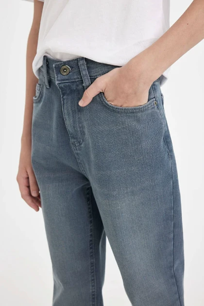 شلوار جین بچگانه اورجینال دیفکتو defacto