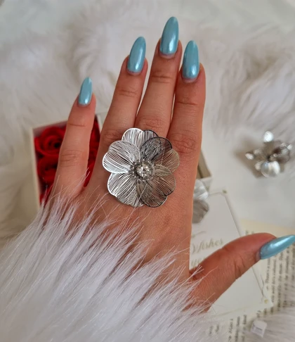 گوشواره و انگشتر گل سیلور