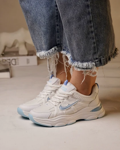 کتانی نایک سارینا