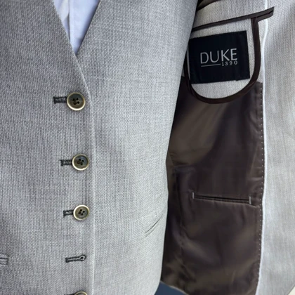 کت و شلوار یقه کنت ژیله دورو استخوانی سبز DUKE