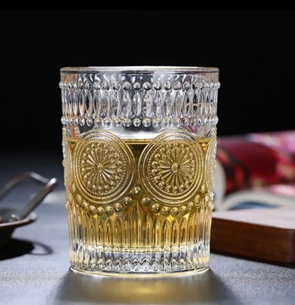 لیوان شربت خوری طرحدار مدرن