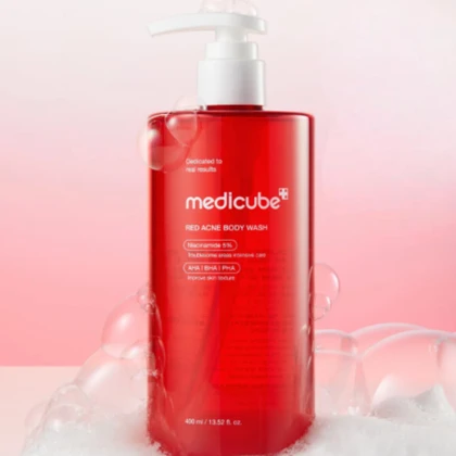 شامپو بدن ضد جوش مدی کیوب 400 میل Medicube Red Body Wash