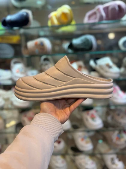 دمپایی جلوبسته پاپا مدل اورست