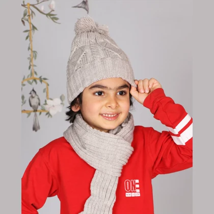 کلاه و شال گردن بافت بچه گانه پوم دار