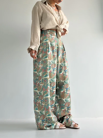 شلوار پارچه ای طرحدار