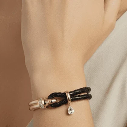 دستبند زنانه طرح بنگل بولگاری آویزدار