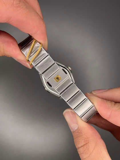 ساعت مچی امگا کانستلیشن بند سیلور صفحه زیتونی Omega Constellation