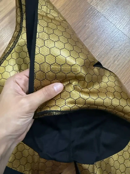 لگ مشکی باربی زنبوری