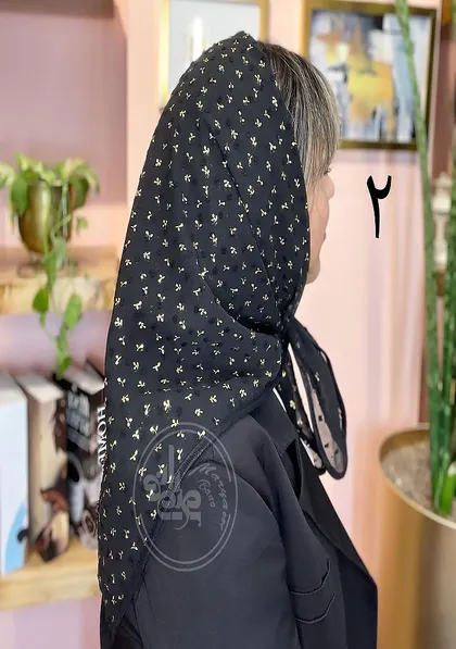 مینی اسکارف طلایی