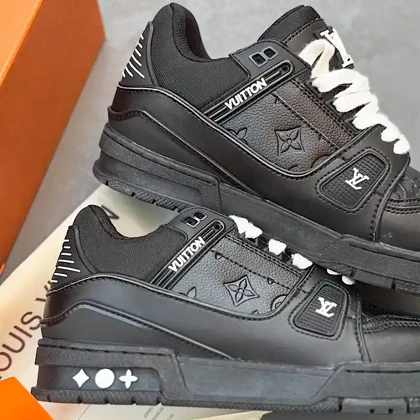 کفش لویی ویتون ترینر تمام مشکی Louis Vuitton Trainer Triple Black