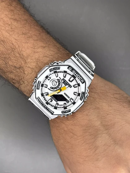 ساعت مچی کاسیو جی-شاک مانگا بند سفید Casio G-Shock 2100MNG