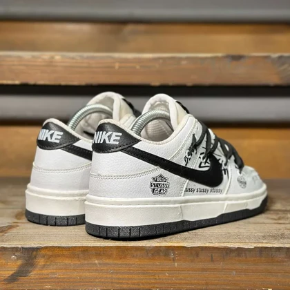 کتانی زنانه اس بی دانک