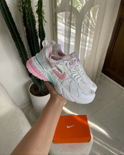 نایک وی تو کی ران Nike v2k run کد 602