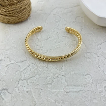 دستبند بنگل زنانه مدل روفالین طرح طنابی ظریف