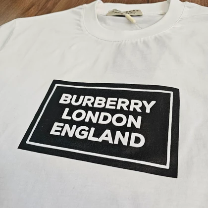 تیشرت طرح بربری