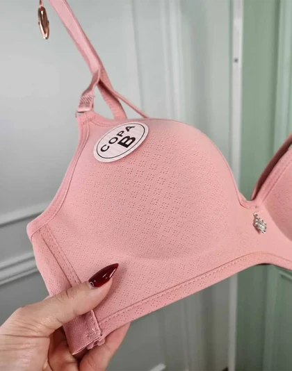 سوتین اسفنجی بدون فنر الیکا