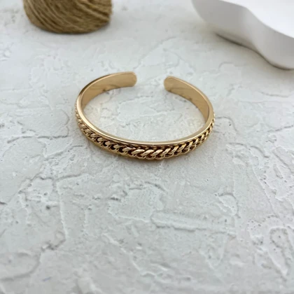 دستبند زنانه بنگل، طرح کارتیه، یک انتخاب شیک و خاص