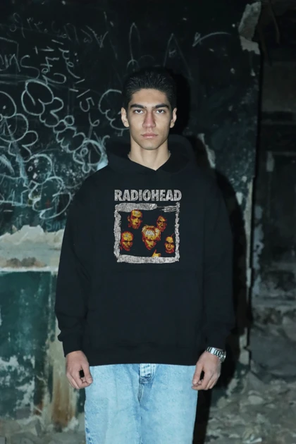 هودی مشکی اسپرت طرح Radiohead 4 - فواصل