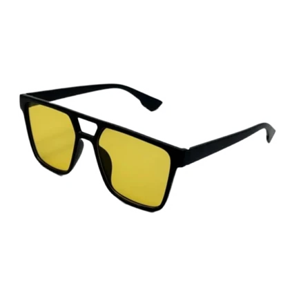 عینک آفتابی و شب مشکی زرد