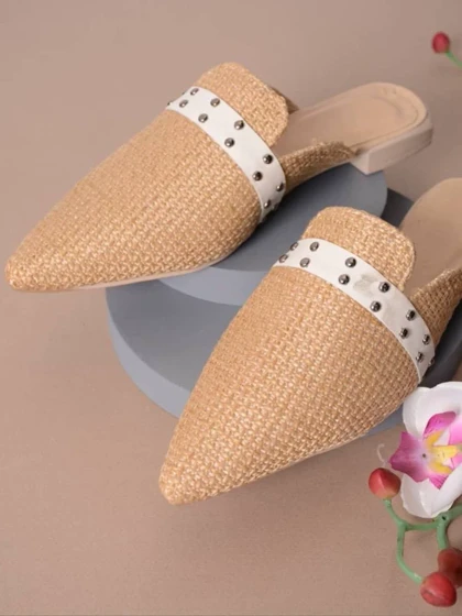 کفش کنفی نوک تیز