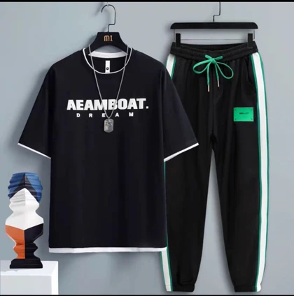 تیشرت کلاهدار خاص