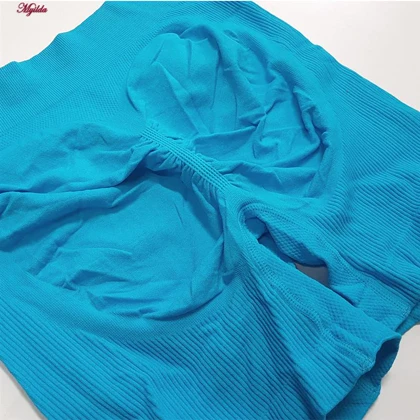 ست نیم‌تنه و شلوارک ورزشی زنانه ماییلدا مدل 5472-10411