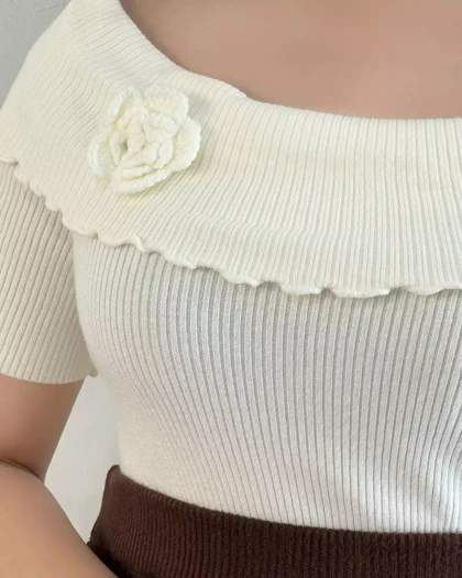 بلوز بافت یقه قایقی تک گل کد 5479