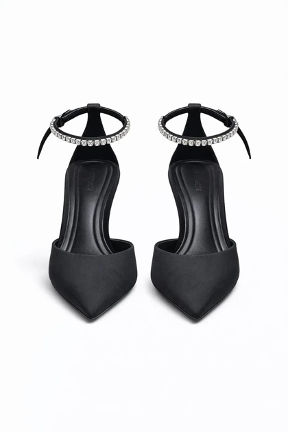 کفش زنانه stradivarius مدل نگین‌دار