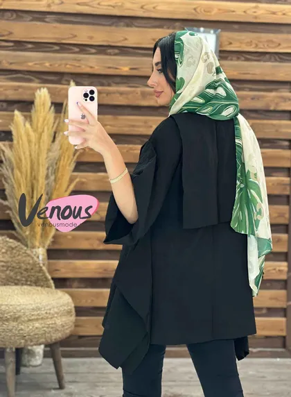 مانتو پولیتی دکمه چوبی