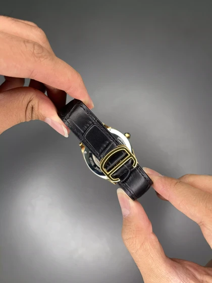 ساعت مچی کارتیه اوپن هارت بند چرمی صفحه سفید Cartier