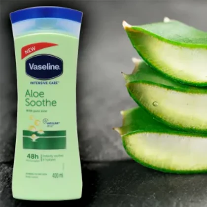 لوسیون بدن آبرسان و تسکین‌دهنده وازلین مدل Vaseline Intensive Care Aloe Soothe حجم 400 میلی‌لیتر