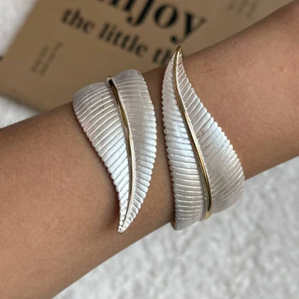 بنگل برگ با میناکاری صدفی